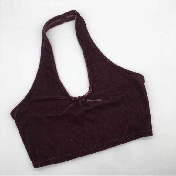 Don’t Ask why AEO crushed velvet crop halter top - Picture 10 of 10